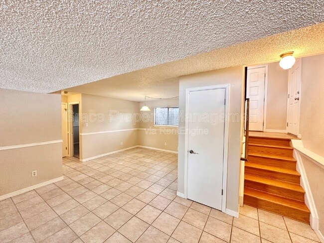 Building Photo - 12205 Bellaire St