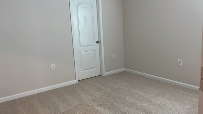 Building Photo - 128 Boone Lake Way