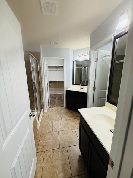 Building Photo - 6723 Indian Lodge