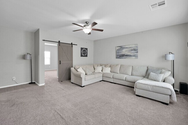 Building Photo - 3791 Lake Bend Shore Dr