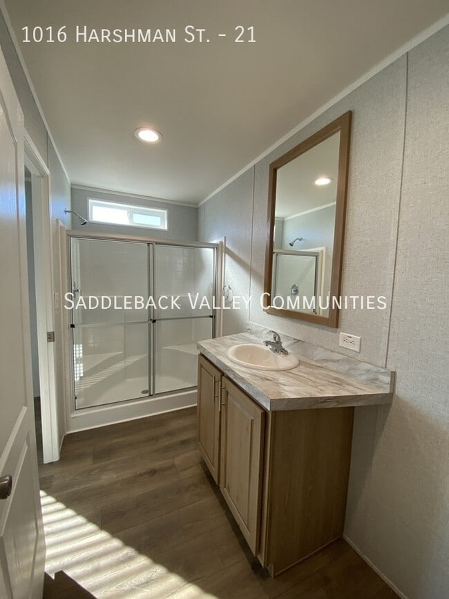 Building Photo - 1016 Harshman St