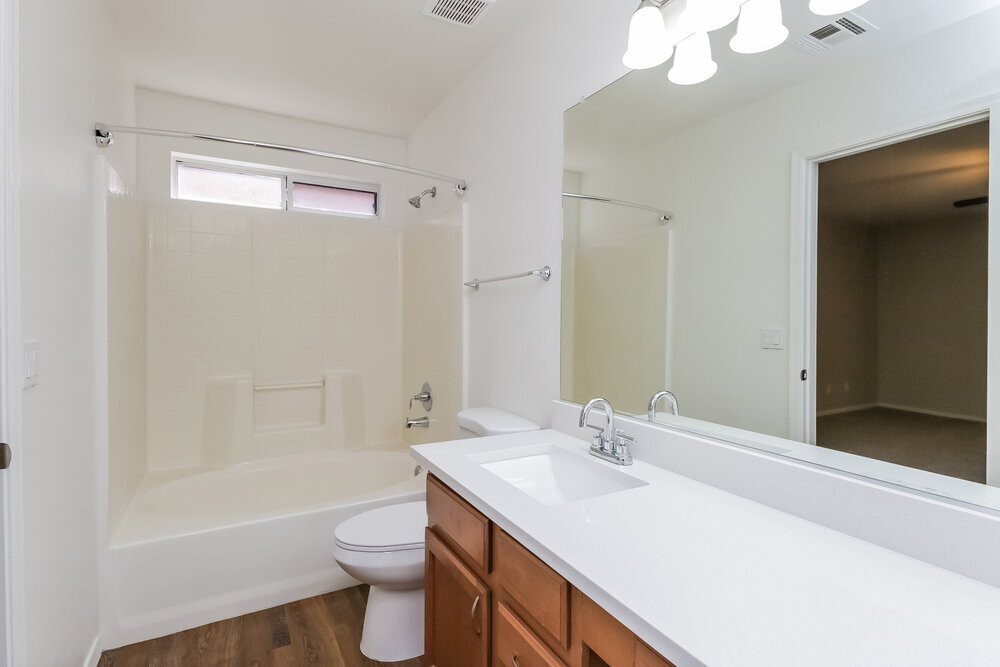 Building Photo - 4966 E Magnus Dr