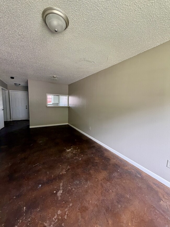 Building Photo - 524 N Market St