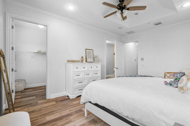 Building Photo - 3261 Estancia Wy