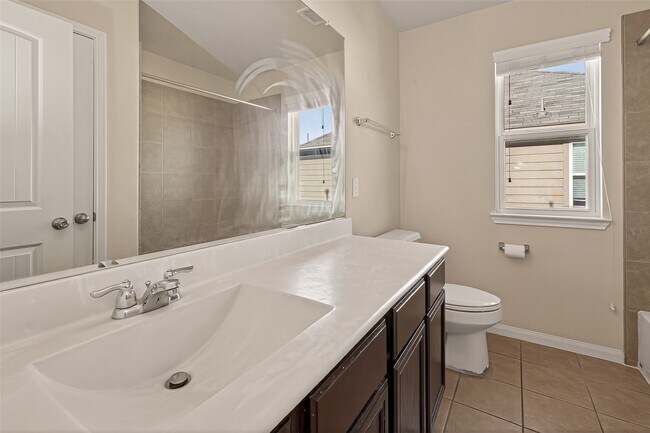 Building Photo - 24914 Diamond Ranch Dr