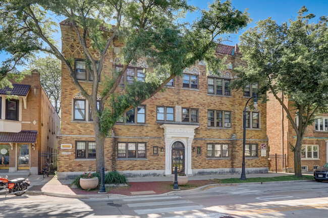 Building Photo - Estelle Apartments