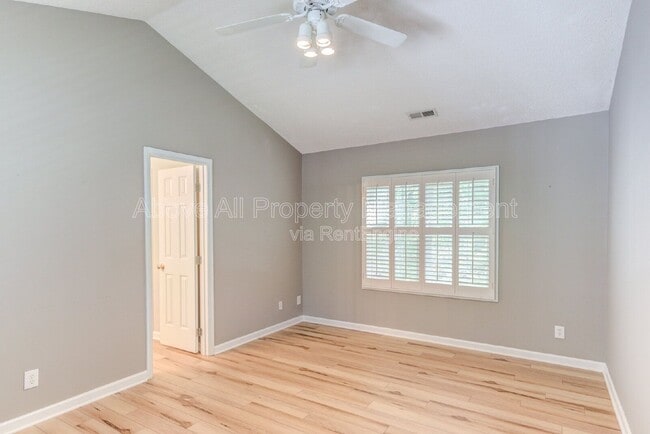 Building Photo - 103 Unaka Ct