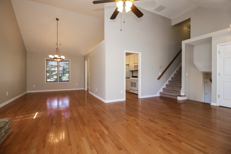 Building Photo - 301 Saddlewood Dr