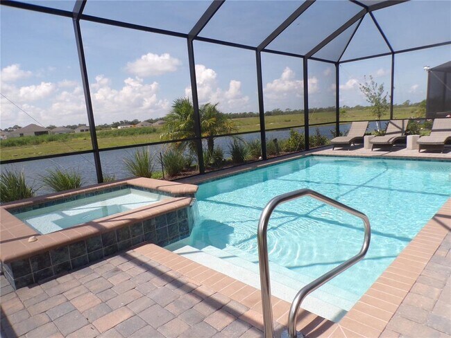 Building Photo - 15255 River Birch Ct