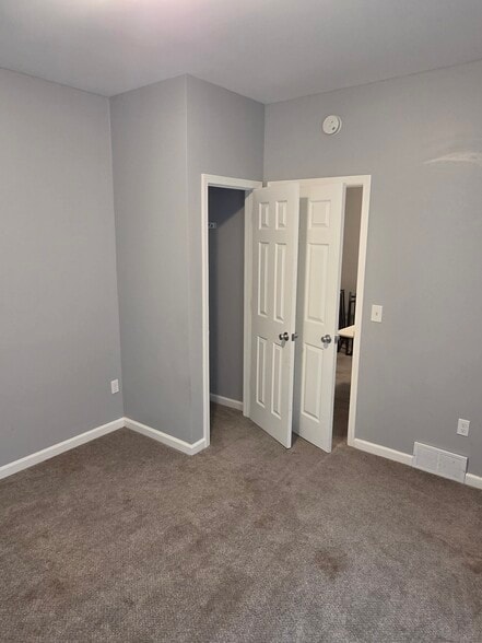Bedroom 2 - 276 Parkway