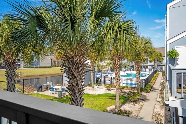 Building Photo - ***Seasonal rental with all utilities avai...