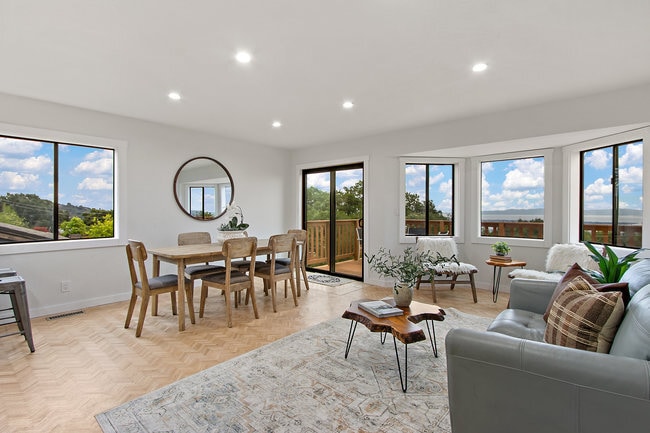 Enjoy vistas from dining and family room - 3600 Klamath St