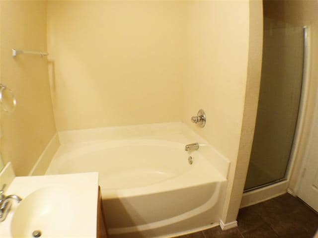 Building Photo - 1006 Godwin Ave