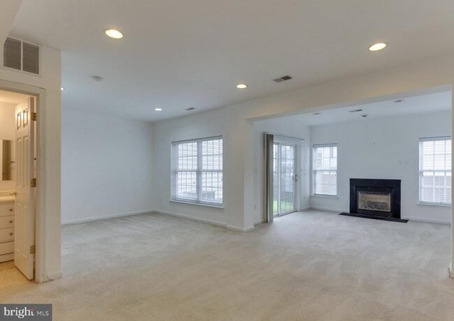 Building Photo - 4597 Barringer Pl