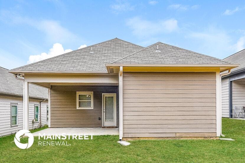 Building Photo - 890 Maple Trce