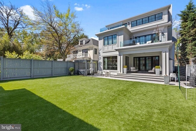 Building Photo - 3119 38th St NW