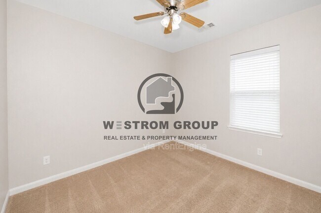 Building Photo - 12645 Forest Lawn Rd