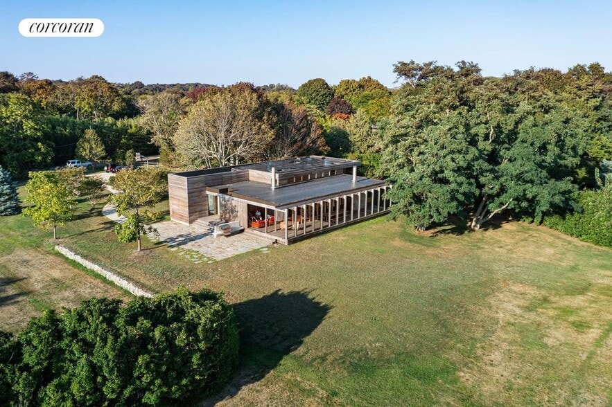 Building Photo - 4 Pheasant Ln