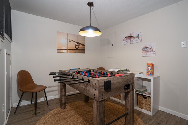 game room - 3387 Cedar Ln