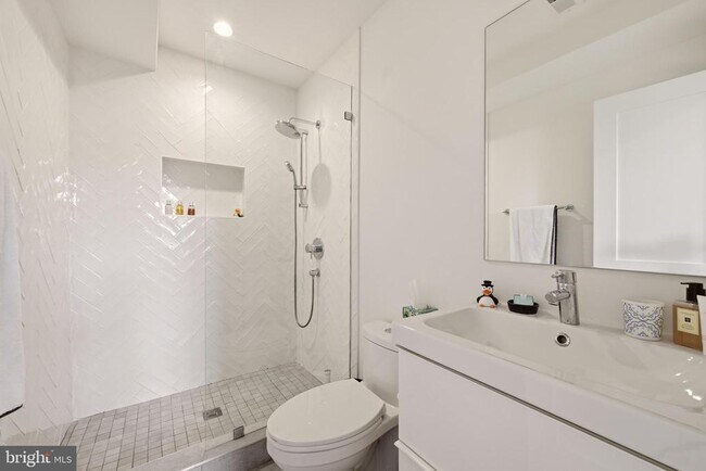 Building Photo - 3812 13th St NW