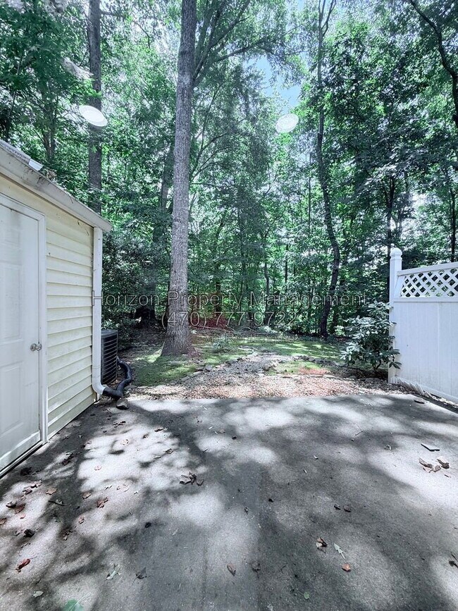 Building Photo - 4042 Hidden Hollow Terrace