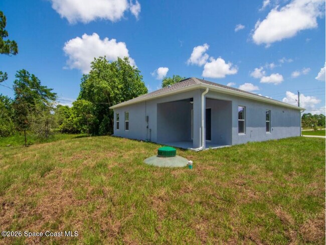 Building Photo - 2401 Jupiter Blvd SW