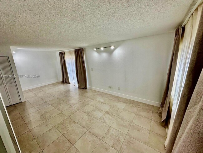 Building Photo - 6544 SW 114th Pl