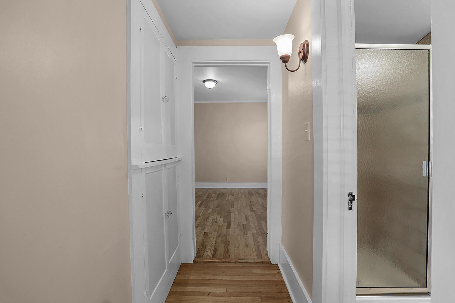 Building Photo - Well-Maintained Cottage with Private Yard ...