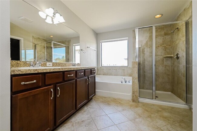 Building Photo - 10255 Newminster Loop