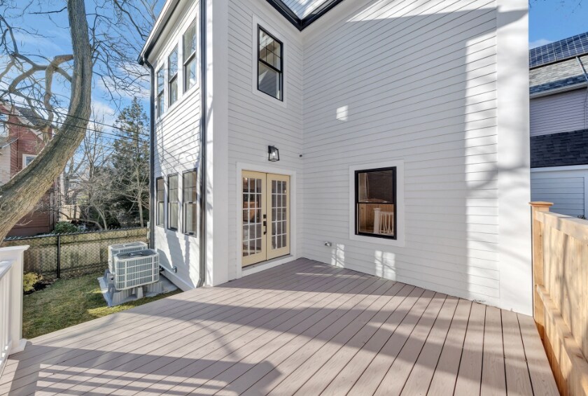 Building Photo - 140 Rindge Ave