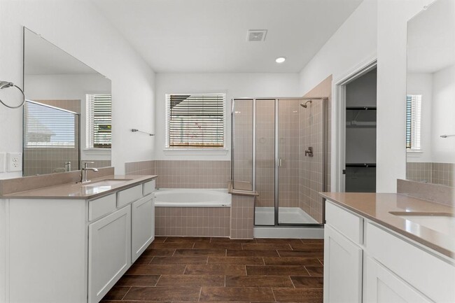 Building Photo - 14377 Cedar Shadow Dr
