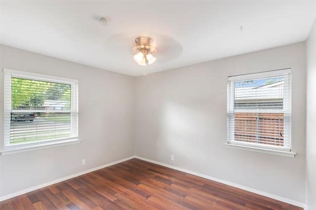 Building Photo - 821 Wisteria Way