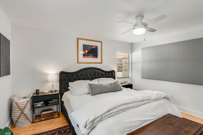 Primary bedroom - 96 Ardmore Pl NW