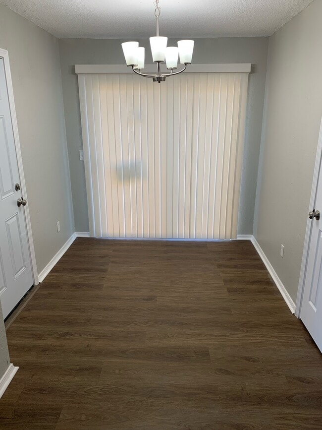 Building Photo - 11032 E 14th Ct