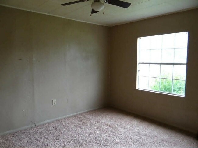 Building Photo - 402 N A St