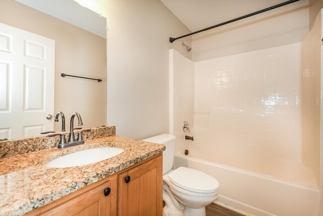 Building Photo - 939 Brenton Leaf Dr