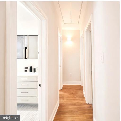 Building Photo - 2607 Hamlin St NE