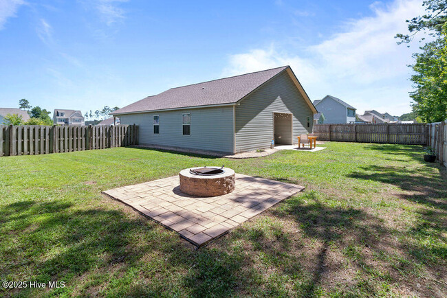 Building Photo - 244 Breakwater Dr