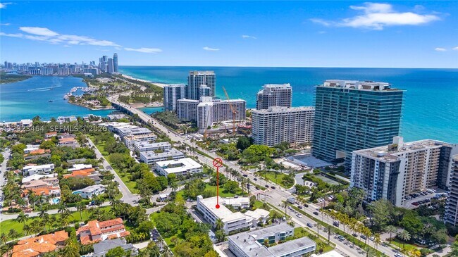 Building Photo - 10190 Collins Ave