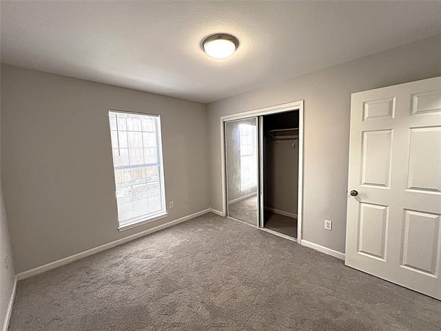 Building Photo - 902 Mack Pl