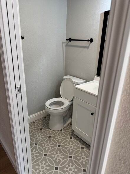 Building Photo - 117 Cypress St