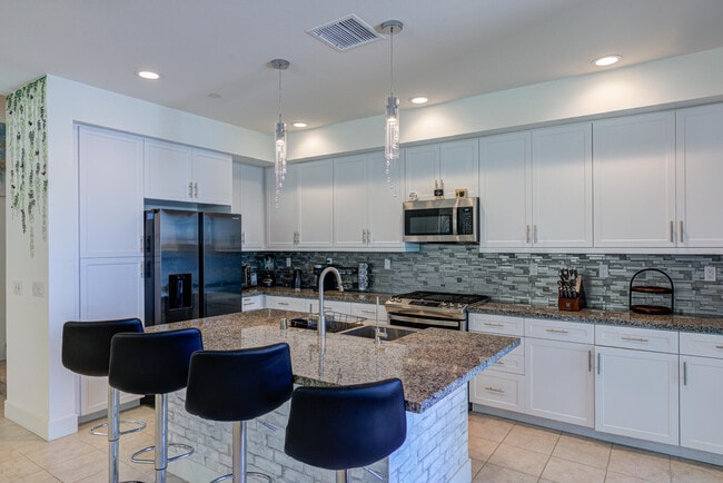 Building Photo - 84626 Litorale Ct