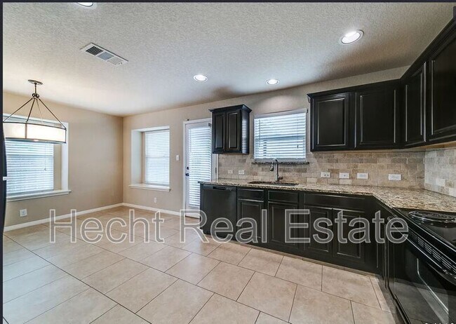 Building Photo - 603 Tom Kemp Dr