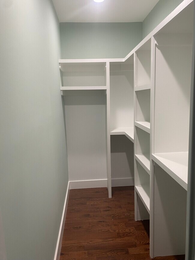 Building Photo - 1107 Forest Ridge Way