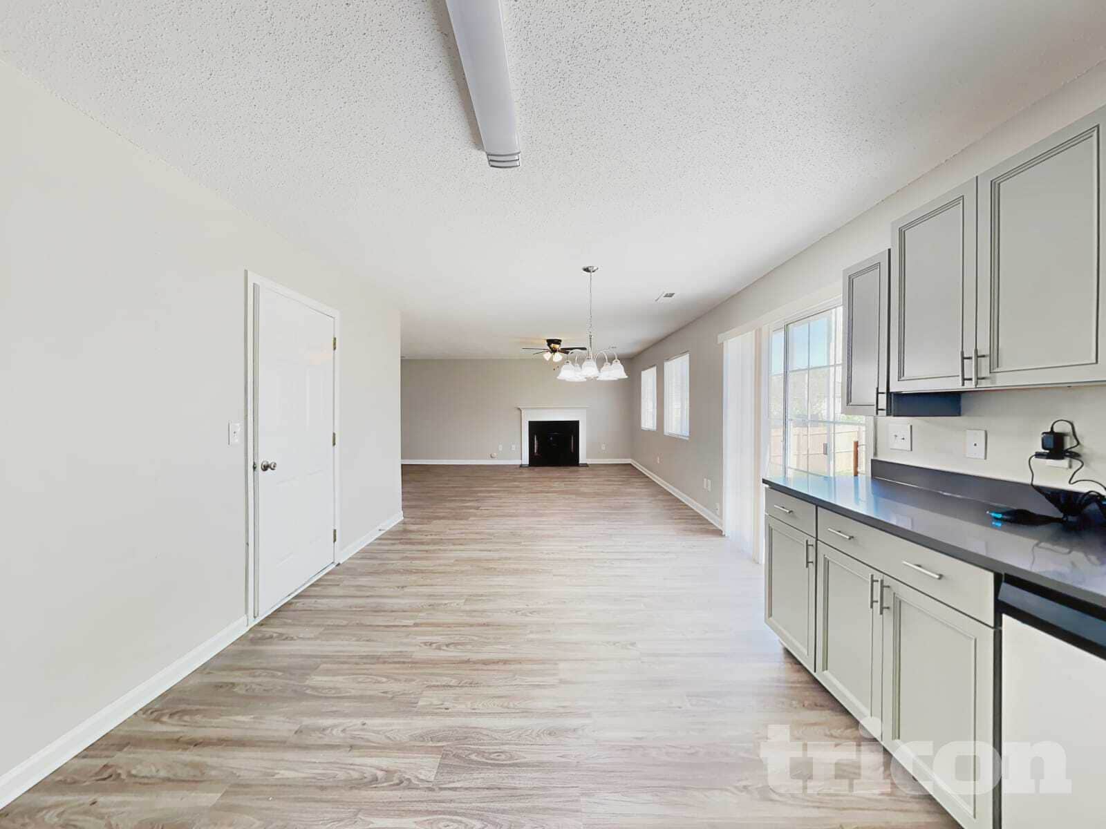 Building Photo - 1135 Edinburgh Dr