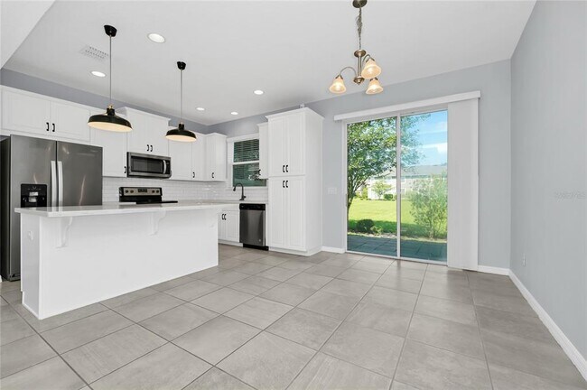 Building Photo - 3665 Brighton Park Cir