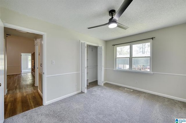 Building Photo - 1911 Glen Davis Ln