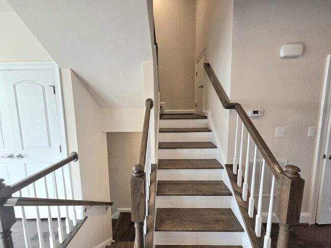 Building Photo - 5415 Stream Bank Ln