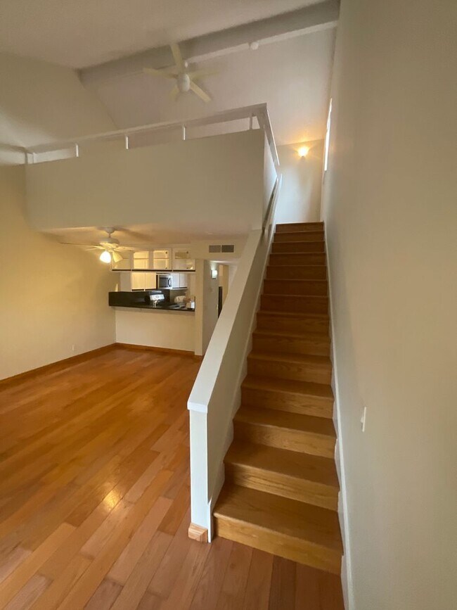 Building Photo - 147 Lemon Grove
