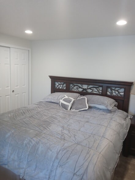 Bedroom 2 - 8909 Saddleback Rd